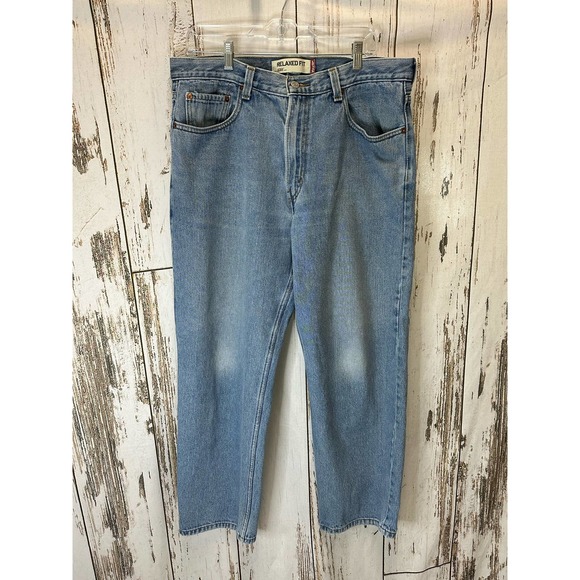 Levi's Men Jeans 36X30 Relaxed Fit Med Wash - Picture 1 of 5
